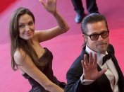 Анджелина Джоли продолжает воевать с женой Джорджа Клуни 