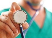 У девушки любое движение приводит к вывиху