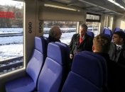 Порошенко пожурил министров-зайцев за езду без билетов