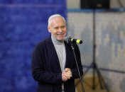 Политик привлек внимание изменившейся внешностью