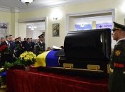В Киеве прощаются с полковником Шаповалом