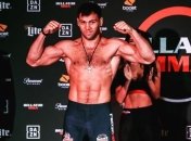 Токов жестко нокаутировал Дарпиняна на Bellator 229 (Видео)