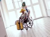 Киркоров перед днем рождения пересел в инвалидную коляску (видео)