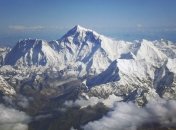 Эверест впервые покорили близнецы