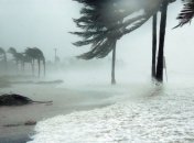 Ученые связали частые ураганы с повышением температуры океана