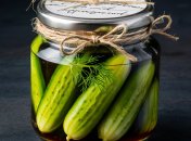 Такие огурцы получаются пряными и ароматными (изображение создано с помощью ИИ)