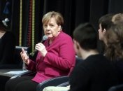 "Неоднократно приводили нас к катастрофе": Меркель выступила против националистов