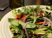 Итальянский салат с рукколой