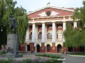 Памятник Суворову перед лицеем имени Богуна намерены демонтировать
