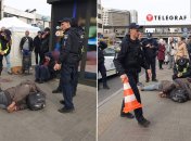 В Киеве мужчина ударил другого ножом