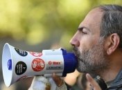 Протесты в Армении: Силовики разогнали митинг, лидер оппозиции задержан