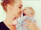 Звездный Instagram: Мерьем Узерли с дочкой Ларой (ФОТО)