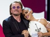 Пенелопа Крус на кинофестивале в роскошном белом платье (Фото)