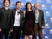 Беременная Милла Йовович посетила Венецианский кинофестиваль (ФОТО)