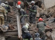 Из-под обвалов освободили двух человек