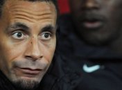 Фердинанд не спешит подписывать контракт