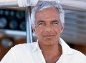 Компания HBO анонсировала съемки фильма о легендарном модельере