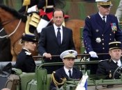 В Париже  прошел традиционный военный парад