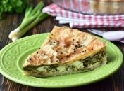 Рецепт дня: слоенный пирог с сыром