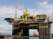 WTI близка к "медвежьему" тренду, Brent подешевела