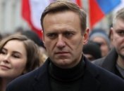 СМИ: Навальный должен был умереть в самолете и выжил лишь благодаря случайности 