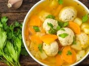 Рецепт дня: зеленый суп с фрикадельками