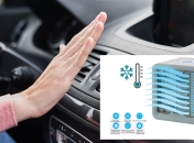 В жару без кондиционера в автомобиле очень тяжело