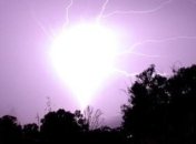 Украинцев успокоили: "нашествия" шаровых молний в Украине не будет