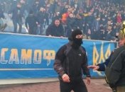 Во время матча "Мариуполь" - "Динамо" пострадали девять полицейских