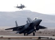 "Железный купол": Израиль нанес 15 авиаударов по сектору Газа в ответ на две ракеты