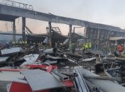 Последствия удара по Кременчугу (фото: ГСЧС)