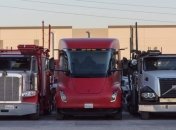 Tesla вироблятиме електровантажівки у Техасі