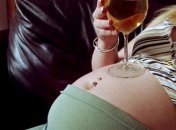 Алкоголь блокирует эмбрион