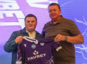 Генеральний директор ЛНЗ Василь Каюк та директор БК Favbet Ігор Сірук