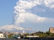 Аэропорт Катании закрыли из-за извержения Этны