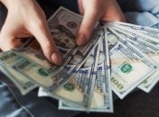 Через пандемію COVID-19 Україна недоотримає від заробітчан 3,5 млрд доларів