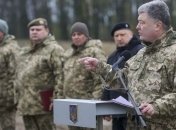 Порошенко: Угроза полномасштабной войны реальна, РФ готовится к удару