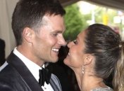 Жизель Бюндхен поделилась редкими кадрами супружеской жизни с Томом Бреди