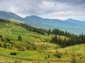 Метеорологи предупредили об опасности схода лавин в Карпатах