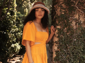 Вырезы на платье – ультрамодная деталь