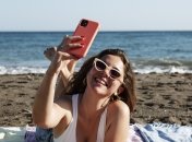 Мокрі руки з технікою не дружать