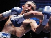 Боксер едва не умер после нокаута, врачи спасли его прямо в ринге (Видео)