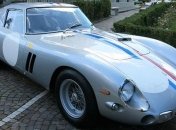 Легендарный гоночный автомобиль Ferrari продали за рекордную сумму