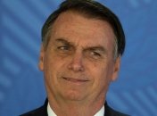 "Угроза экосистеме Бразилии": Болсонаро не поедет за премией "Человек года"