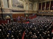 Правительство Франции полностью ушло в отставку