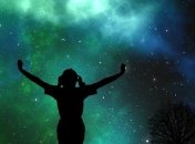 Не такая "старая", как думали: Вселенная может быть на несколько млрд лет моложе