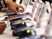 Таможенники продали конфискованные смартфоны в 5 раз дешевле