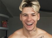 Захотелось бесплатной рекламы: блогер, отобравший iPhone у девочки, хайпанул намеренно (видео)