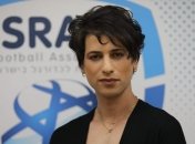 УЕФА отреагировал на появление первой в истории футбола судьи-трансгендера (фото)