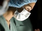 Врачи отказались лечить новорожденного ребенка бесплатно